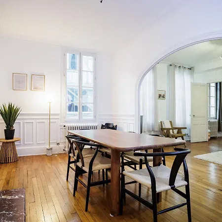 شقة Chic & Confortable - Kids Friendly - Centre